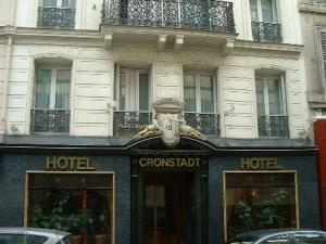 Hotel Les Plumes Paris