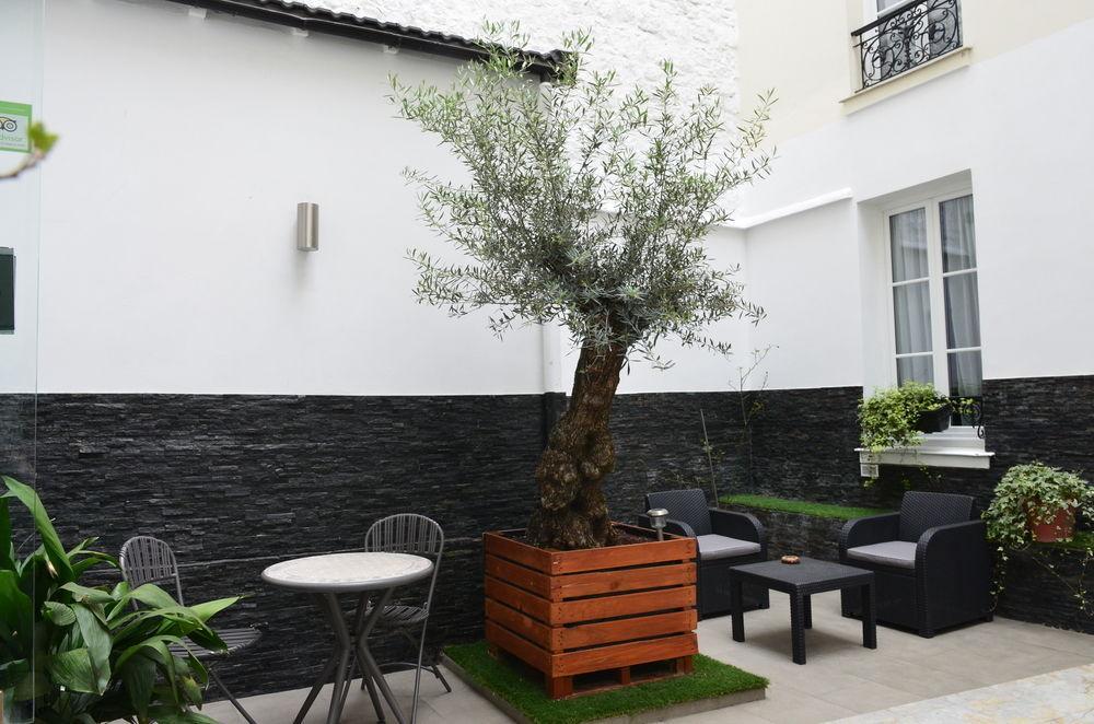 Hotel De France 18