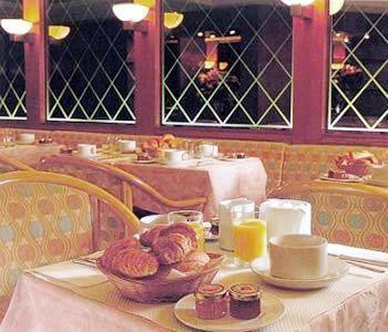 Hotel Royal Elysées Parigi