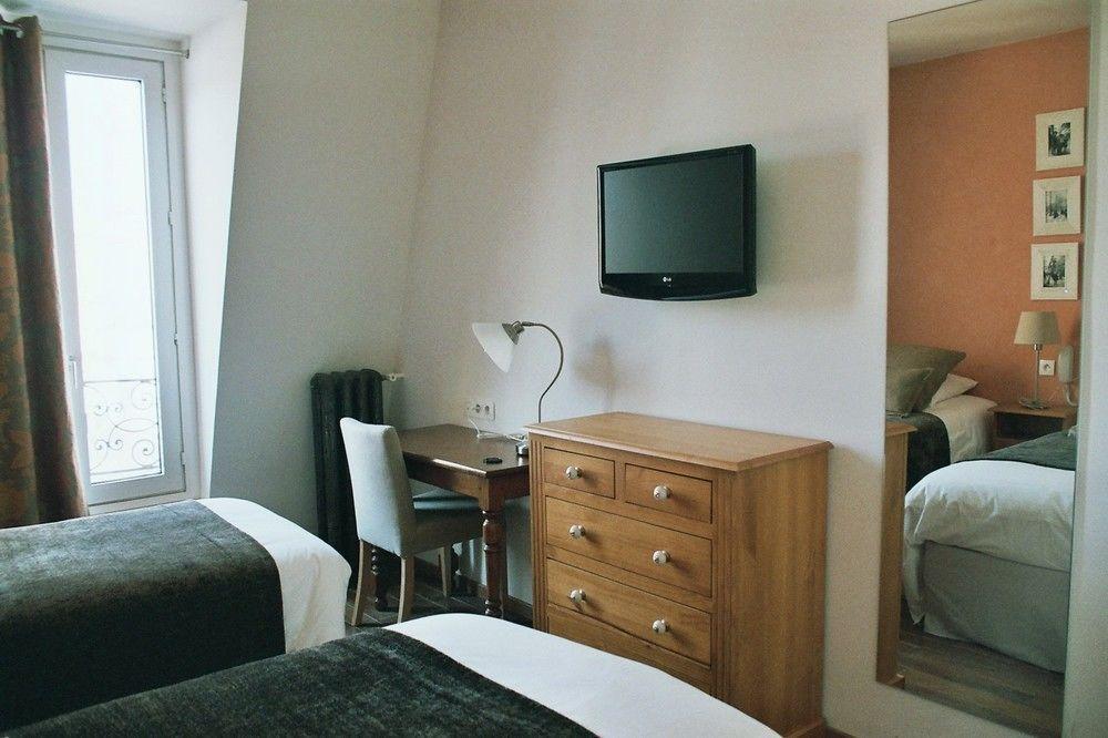 Excelsior Batignolles Hotel 3*