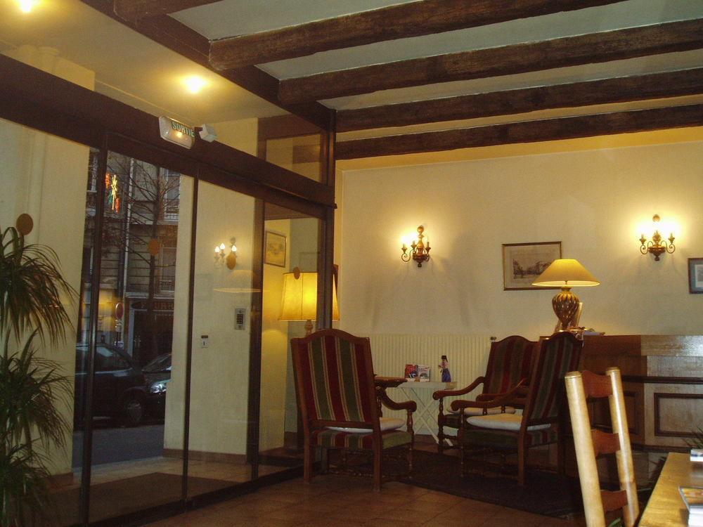 Excelsior Batignolles Hotel