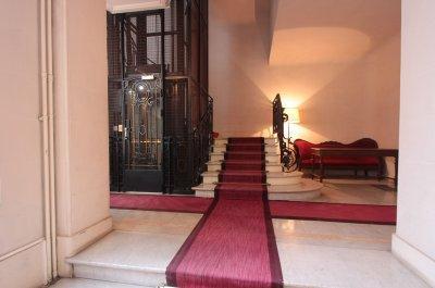 Apts Bridgestreet Champs Elysees Hotel