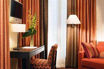 Aiglon 4* Paris