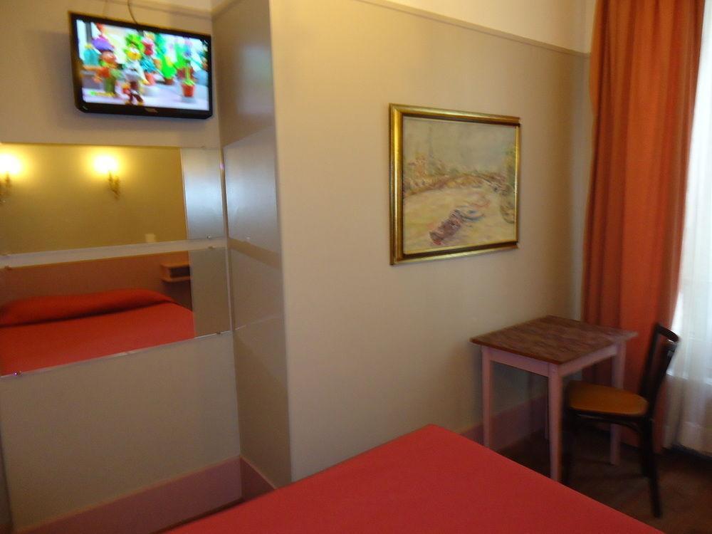 De Roubaix Hotel 2*