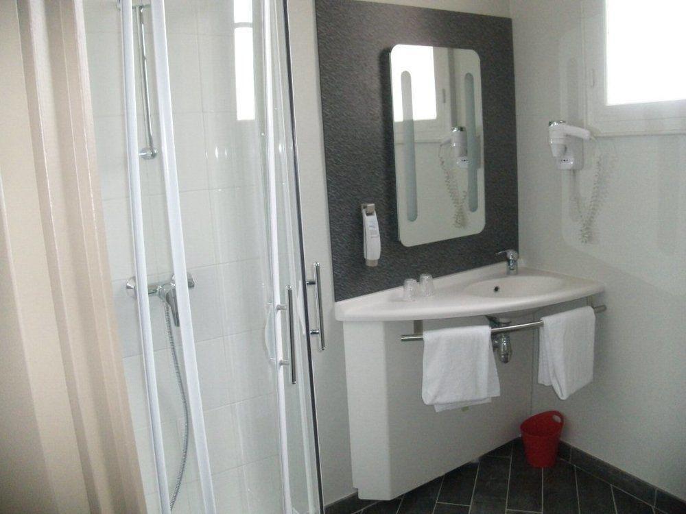 Ibis Daumesnil Porte Doree Hotel 3*