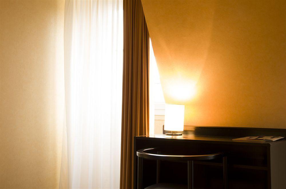 Vaugirard Hotel 3*