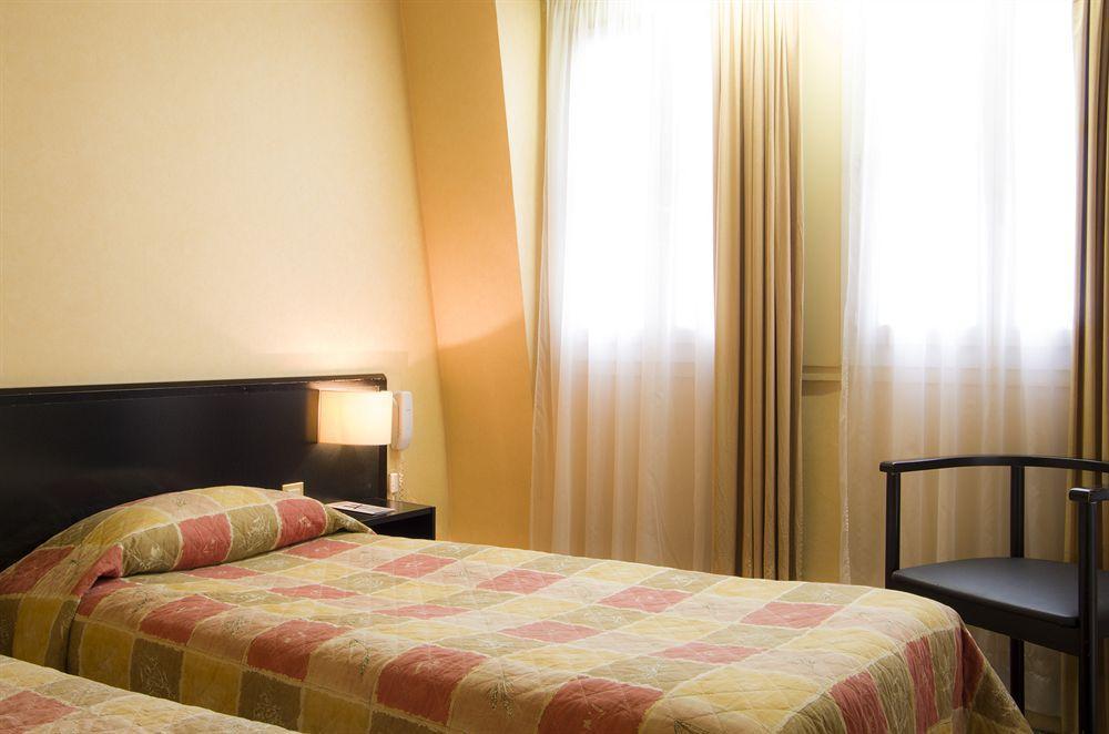 Vaugirard Hotel