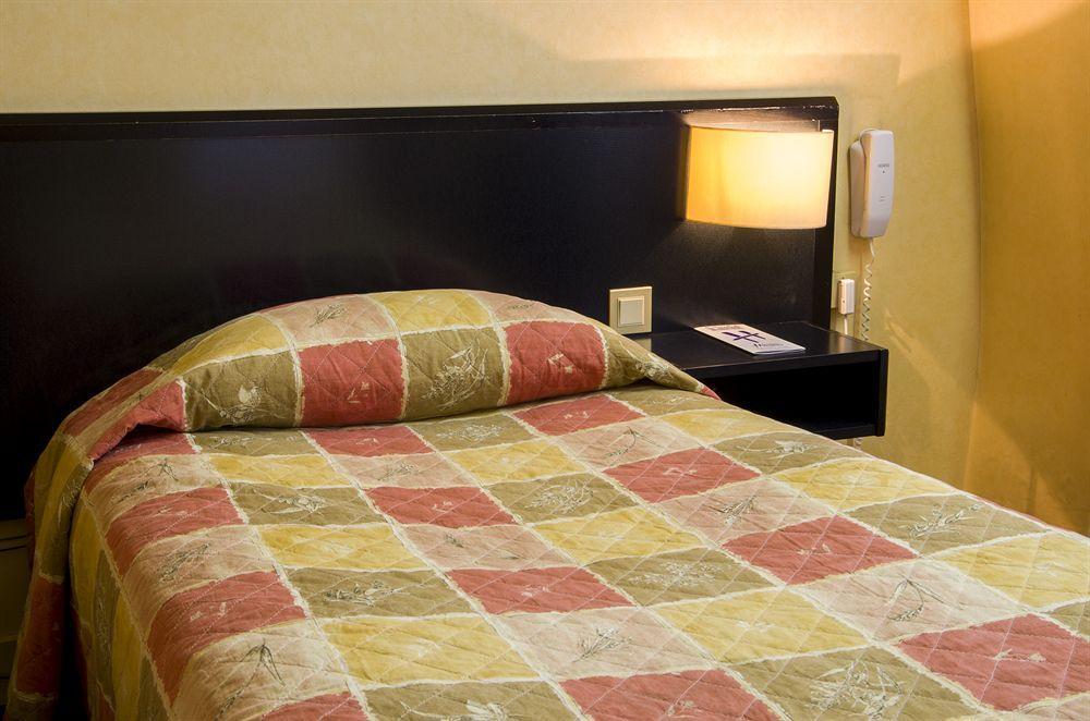 Vaugirard Hotel