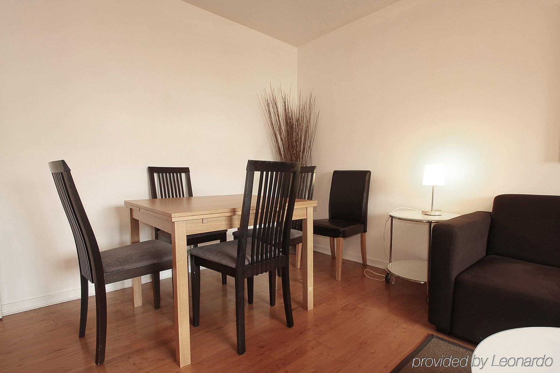 Apts Bridgestreet Champs Elysees Hotel