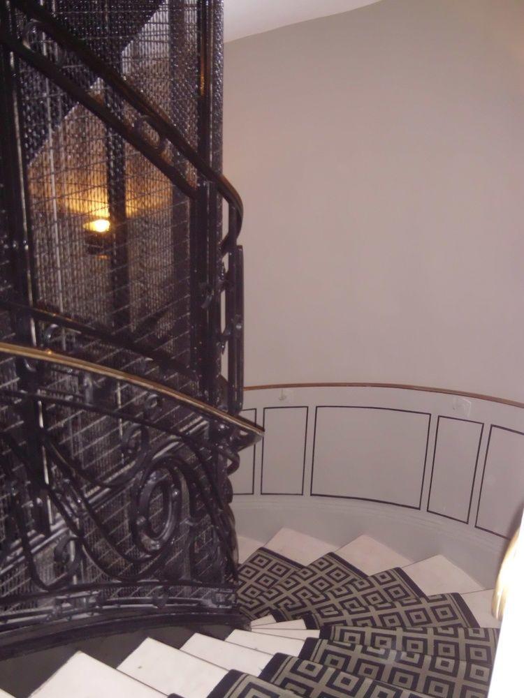 Suites&hôtel Helzear Champs-elysées 4*