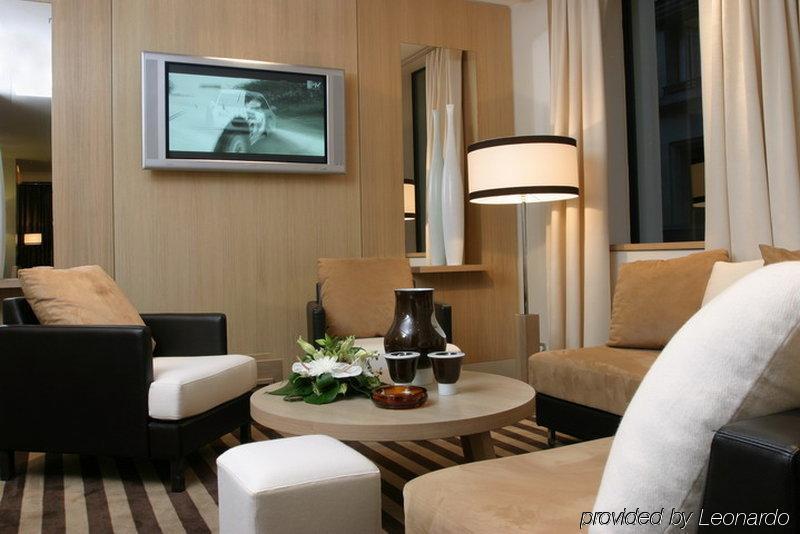 Duret Champs Elysees Hotel