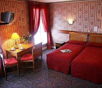 Grand De 2* Parigi