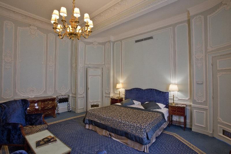Lotti Hotel 4*