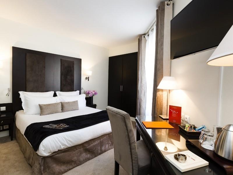 Hotel Elysées Bassano