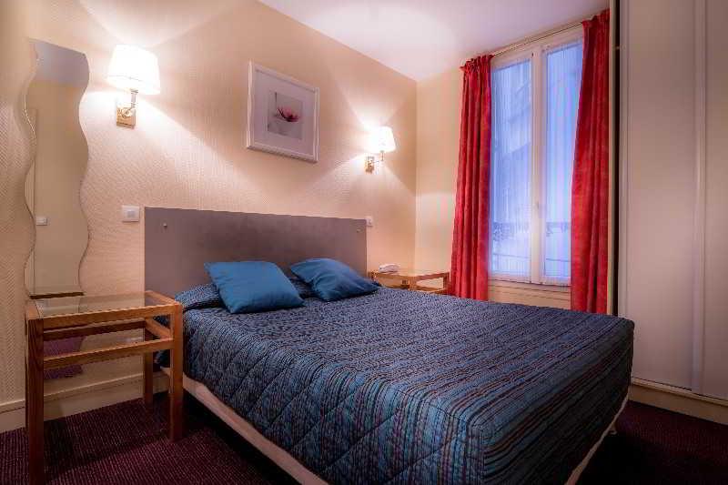 Hotel Ibis Styles Montmartre Batignolles 3*
