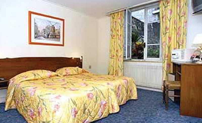 Korner Montmartre Hotel 3*