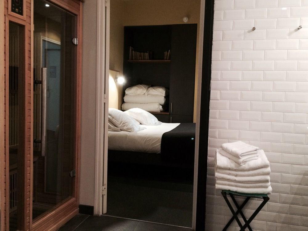 Helzear Montparnasse 4*