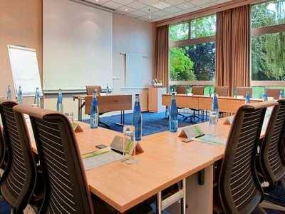 Hilton Orly Airport 4*