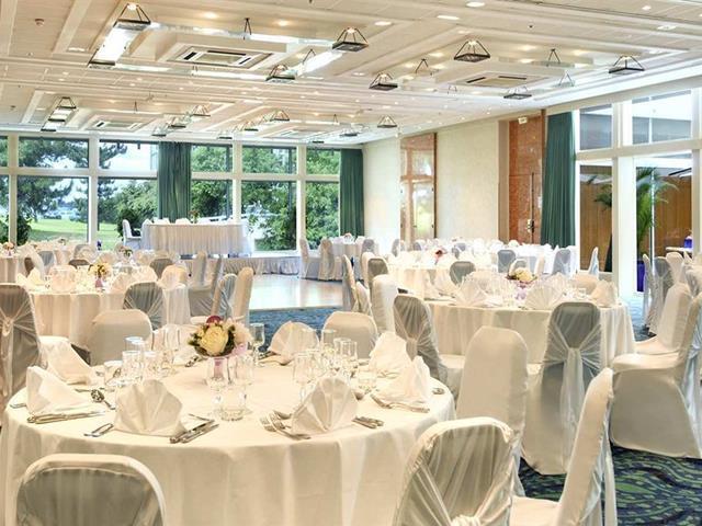 Hilton Orly Airport Hotel 4*