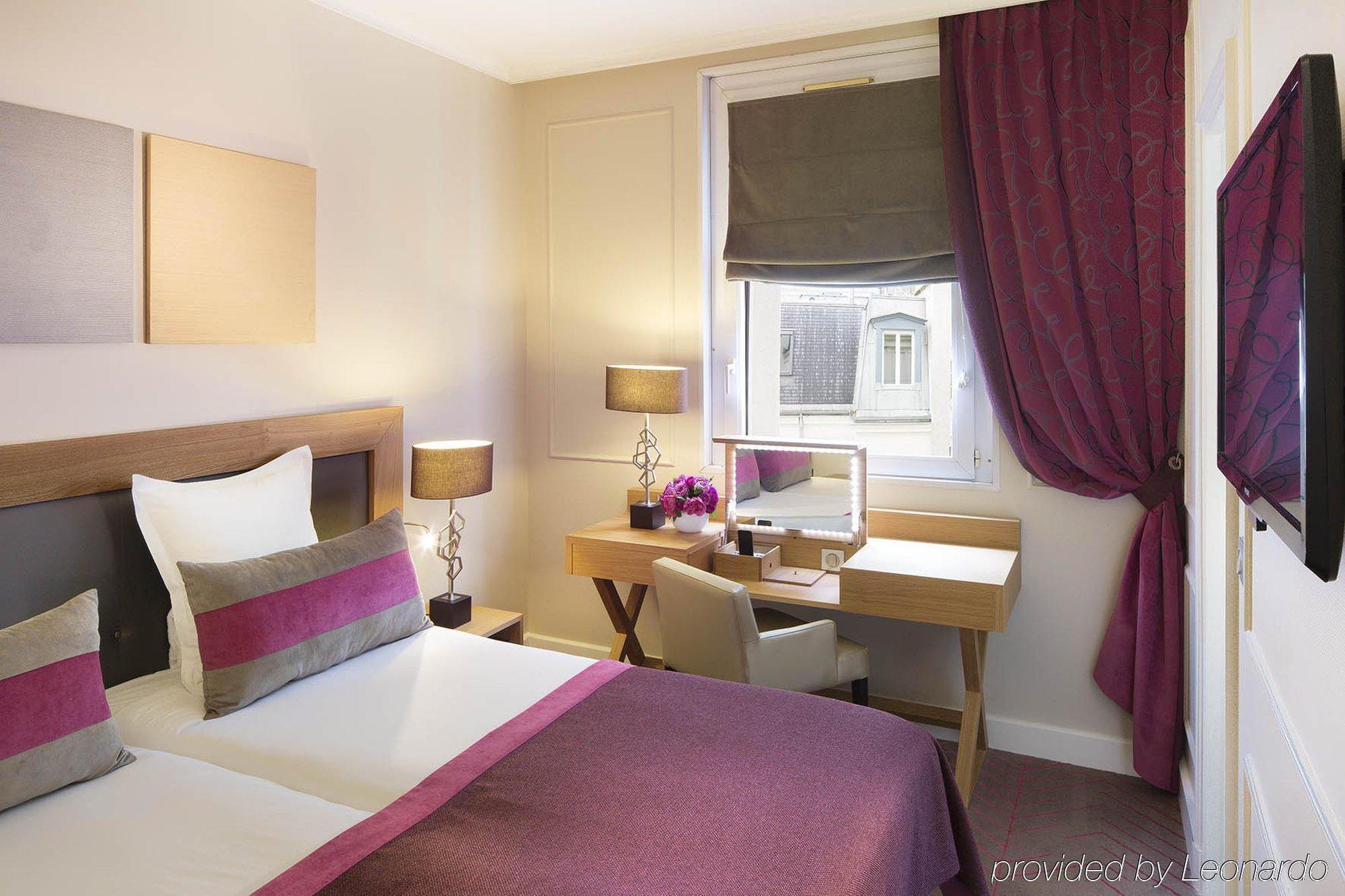 Galileo Champs Elysées Hotel 4*