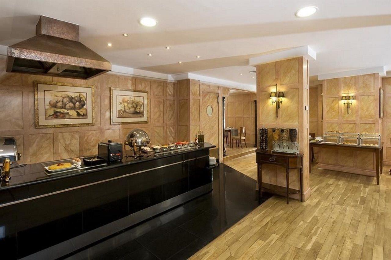 Hotel Meliá Vendôme 4*