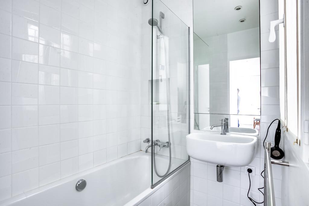 Appartamento Designer Flat - Rue Saint Honore Parigi