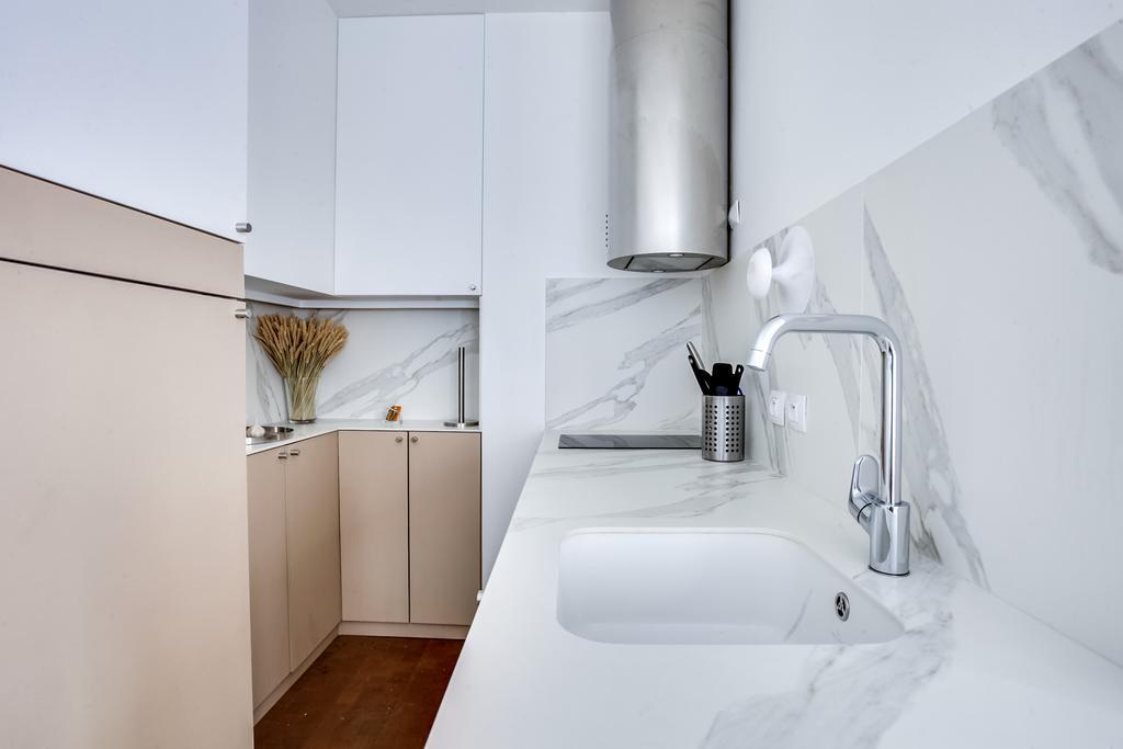 Designer Flat - Rue Saint Honore Parigi