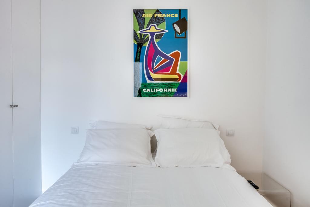 Designer Flat - Rue Saint Honore