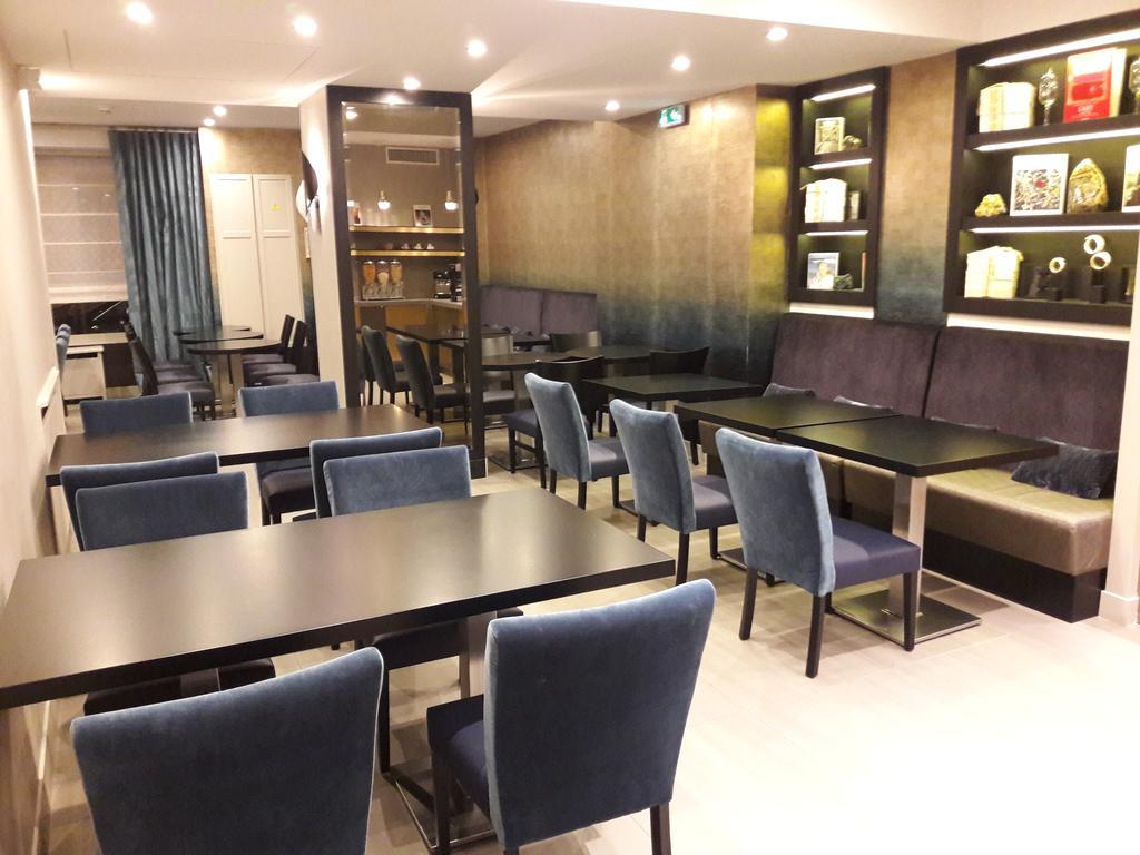 Hotel D'amiens 3*