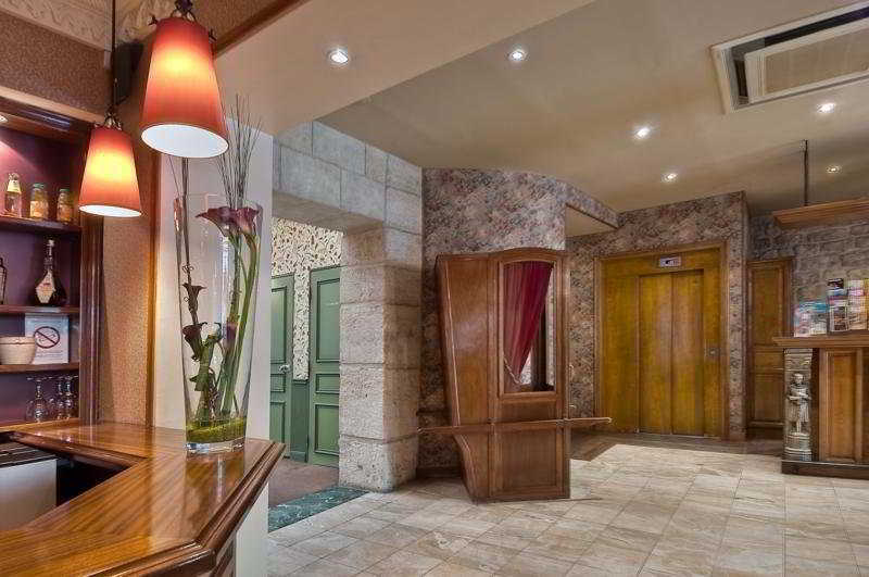 Hotel Atmospheres Paris