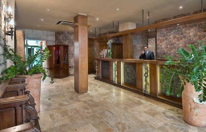 Hotel Atmospheres 4*