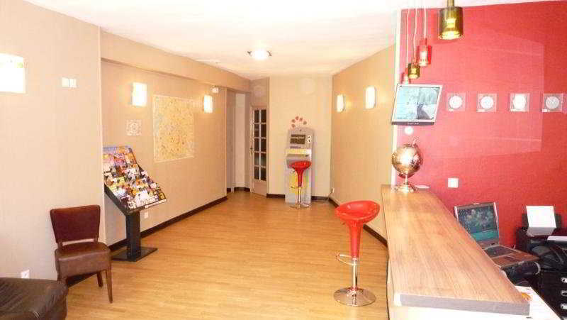 Hotel Montmartre Clignancourt Parigi