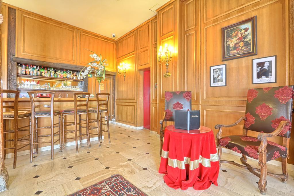 Hotel Grand Dechampaigne Paris