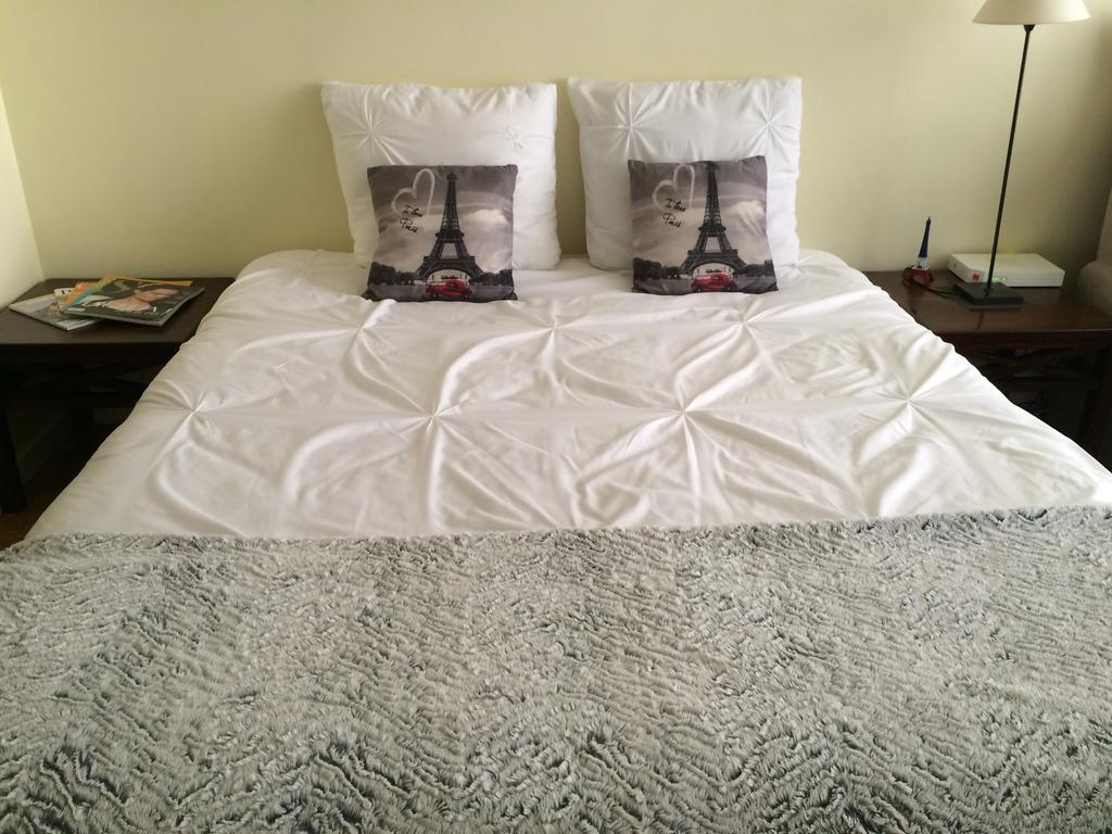 Lovely Studio Champs Elysees Appartamento Parigi