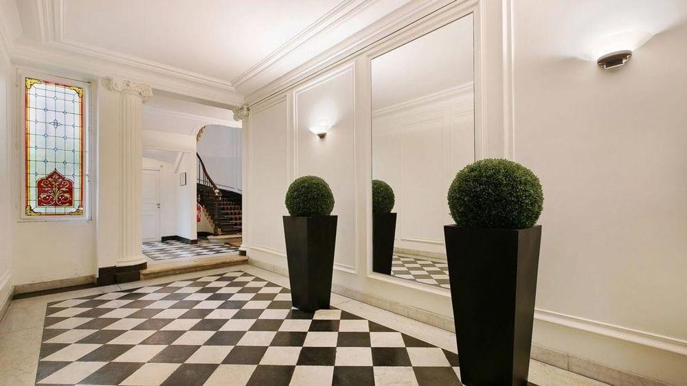 Square 2* Parigi