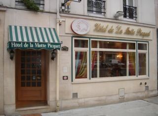 Hotel De La Motte Picquet Parigi