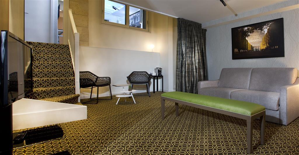 Atmospheres Hotel 4*
