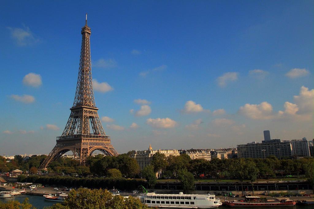 Cmg Tour Eiffel I *