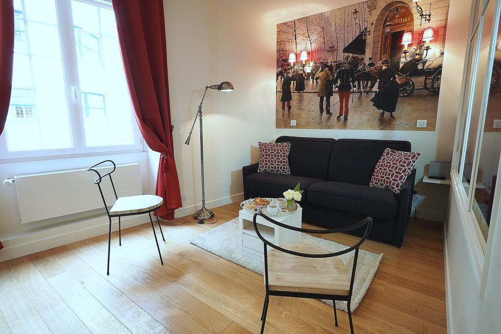 Louvre Opera Classic Chicsuites *