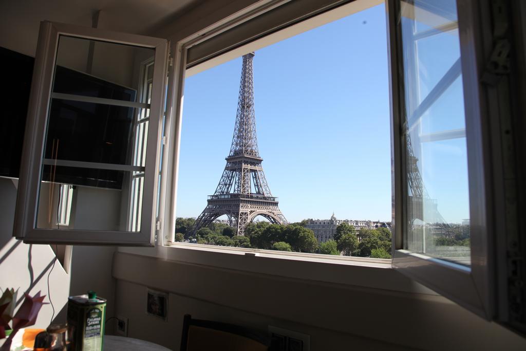 Cmg Tour Eiffel I Parigi