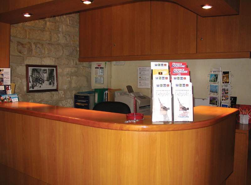 Hotel Jean Gabriel Montmartre 3*