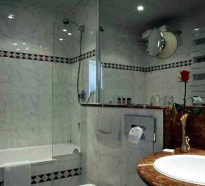 Armoni Hotel Parigi