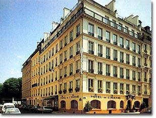 Bonsoir Madame Hotel 4*