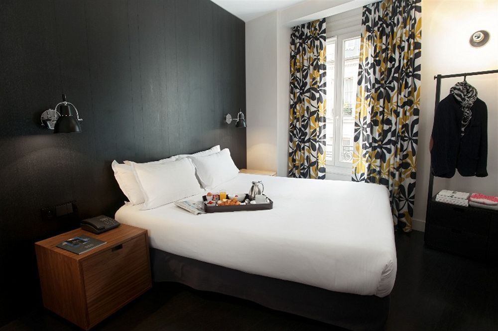 9hotel Opera