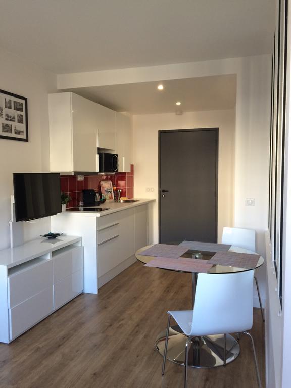 Tour Eiffel Rent Appartamento