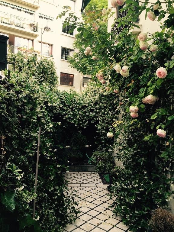 1 Square Du Docteur Blanche - 16 Bed & Breakfast Parigi