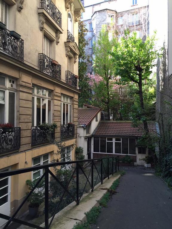 1 Square Du Docteur Blanche - 16 Bed & Breakfast