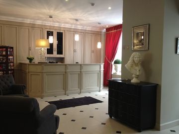 Des Comédies 3*