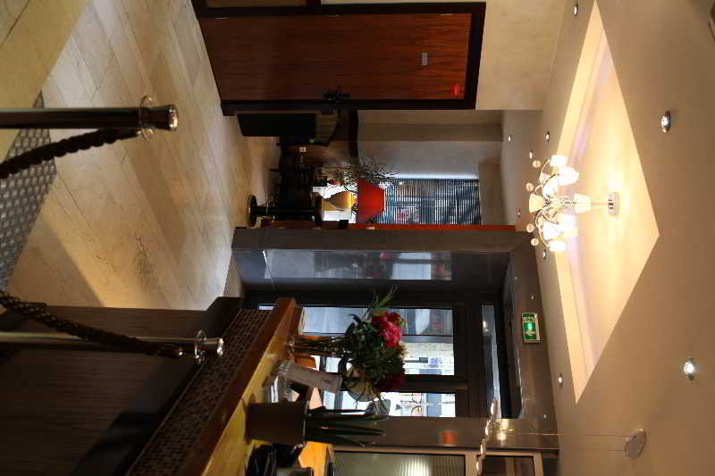 Alane Hotel 3*