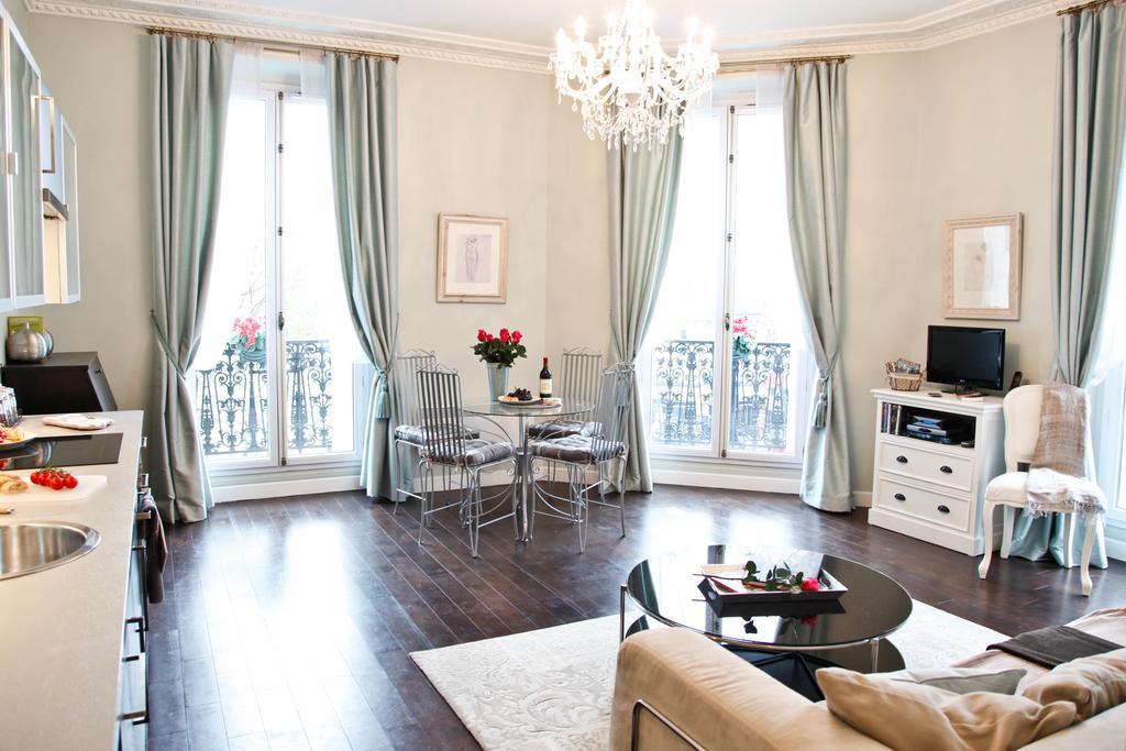 La Charme Du Marais Appartamento Parigi